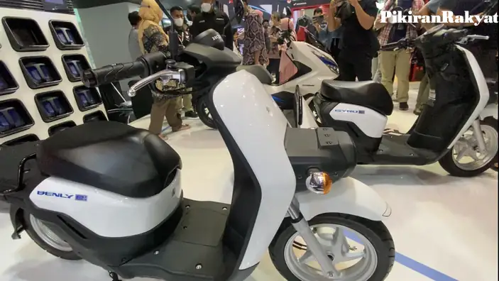 Luhut Sebut Insentif Pembelian Motor Listrik Capai Rp6,5 Juta, Kapan Berlaku?