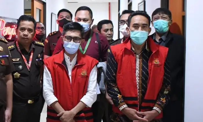 Kejati Tahan Dua Pegawai BUMD Indramayu yang Korupsi Rp34 Miliar