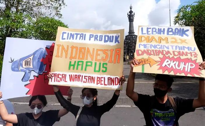 Pemerintah Minta Penentang Pengesahan RKUHP Gugat ke MK, YLBHI: Bentuk Arogansi dan Otoritarian