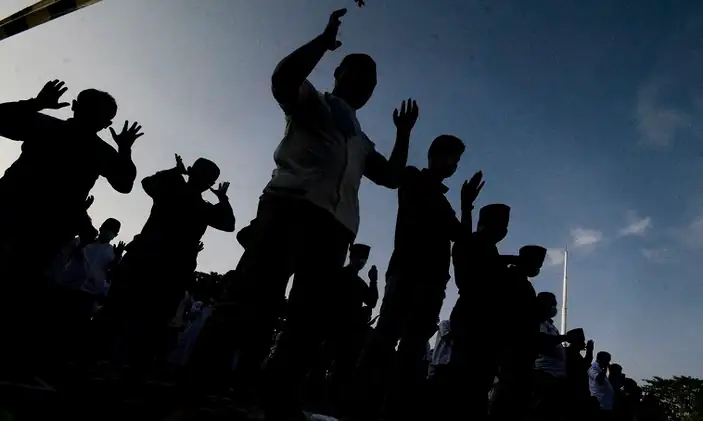 Tata Cara Shalat Gerhana, Mulai dari Niat hingga Salam